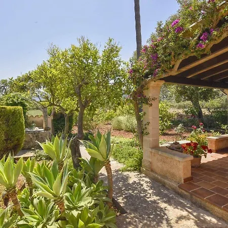 Wunderschoenes Im Landhausstil Mit Pool Fuer 6 Personen, 6 Km Vom Entfernt Holiday home *